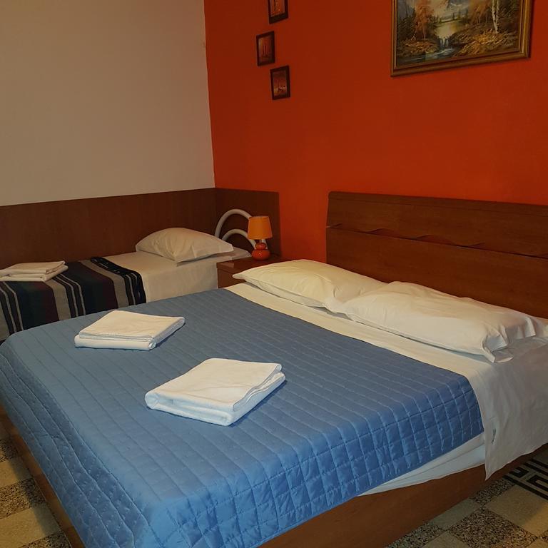 Guesthouse Ava Rome Extérieur photo
